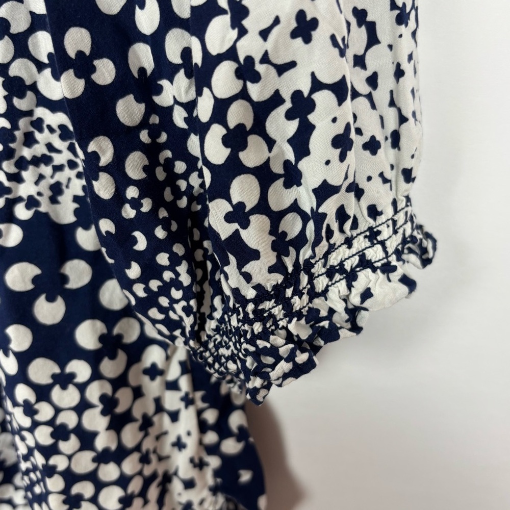 Talbots Abstract Clover Blouse Navy White Size Large - Picture 6 of 8